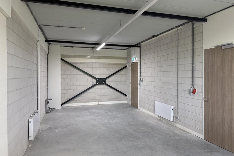 BedrijfsruimteaanEdisonstraat 22 E<br/> inNumansdorp