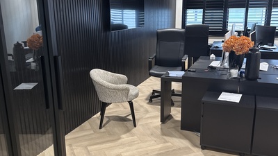 Bekijk foto 10 in  aan de  in 