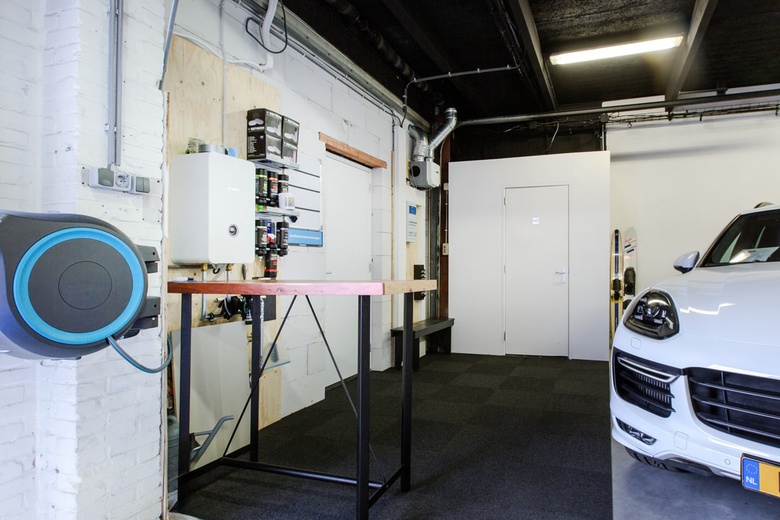 BedrijfsruimteaanRietveldenweg 9<br/> inDen Bosch