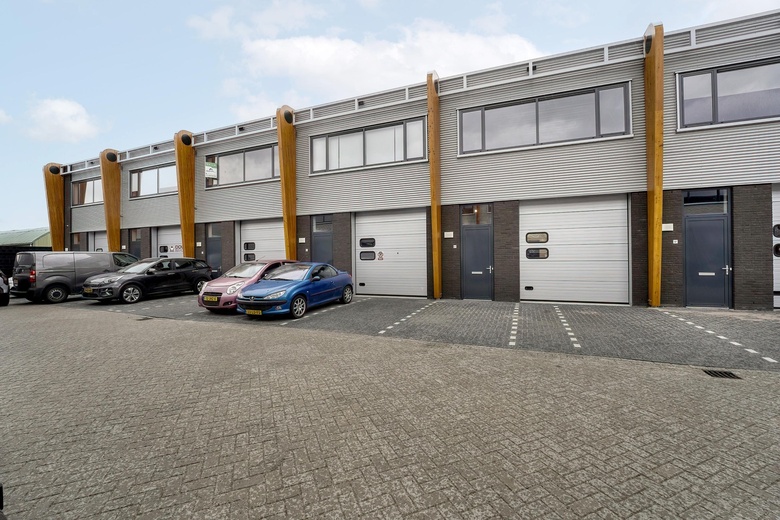BedrijfsruimteaanIndustrieweg 12 N<br/> inZoeterwoude