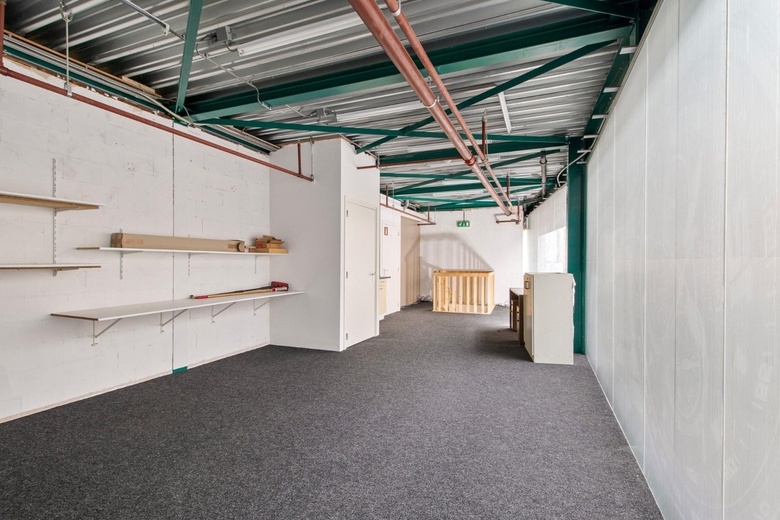 WinkelruimteaanRoersingelpassage 23<br/> inRoermond WinkelruimteaanRoersingelpassage 23<br/> inRoermond