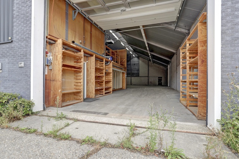 BedrijfsruimteaanBredeweg 39 a<br/> inMoerkapelle