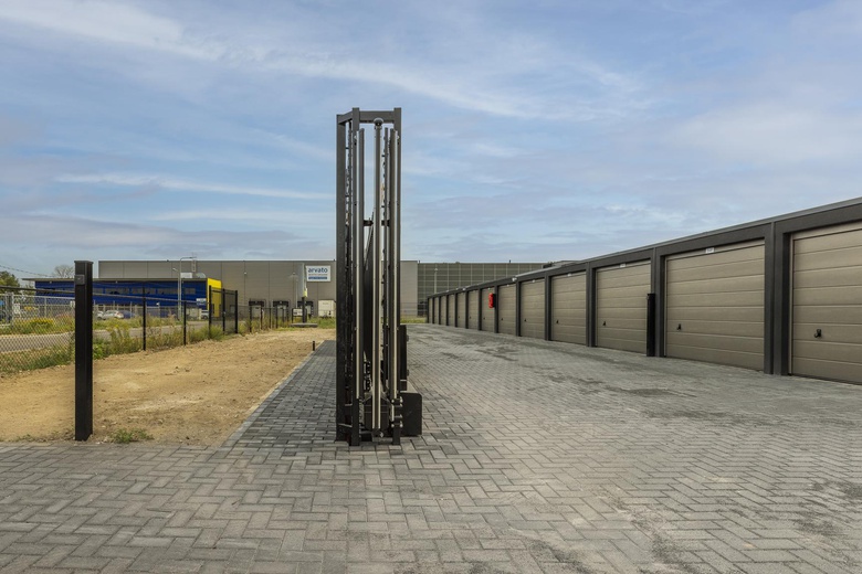 BedrijfsruimteaanGaragepark Venray 0 ong<br/> inOostrum