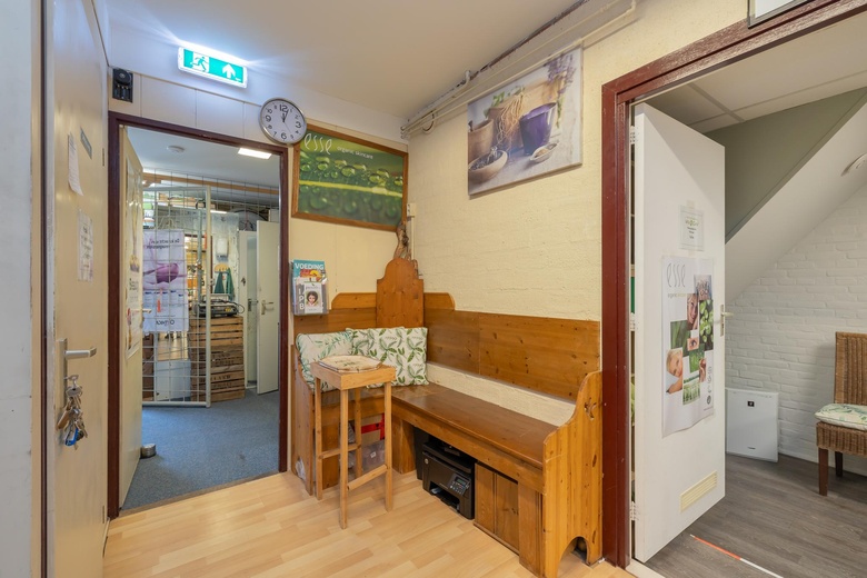 WinkelruimteaanHoofdstraat 206<br/> inSassenheim