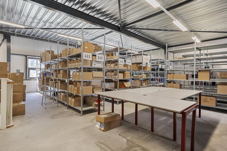 BedrijfsruimteaanDarwinstraat 29 A<br/> inEde