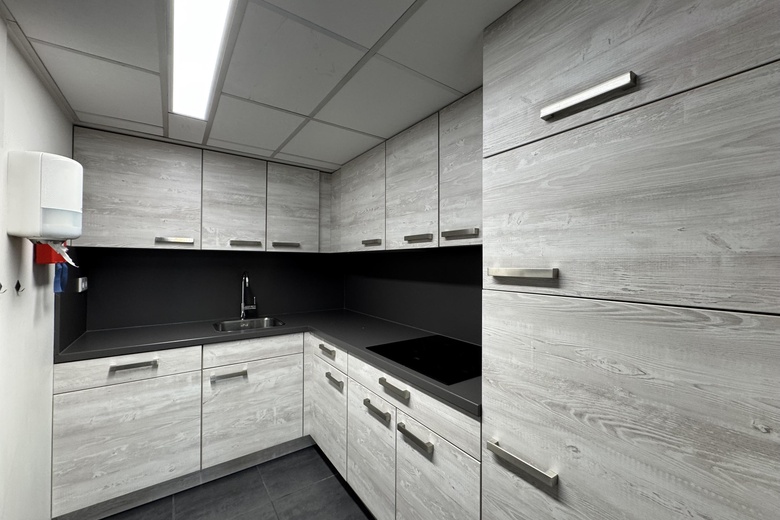 KantoorruimteaanDokwerkerstraat 2<br/> inRidderkerk