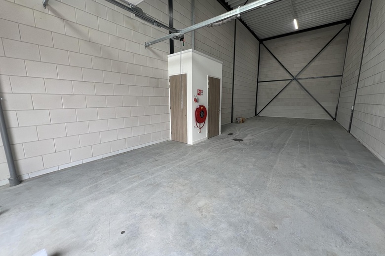 BedrijfsruimteaanEdisonstraat 20 E<br/> inNumansdorp BedrijfsruimteaanEdisonstraat 20 E<br/> inNumansdorp