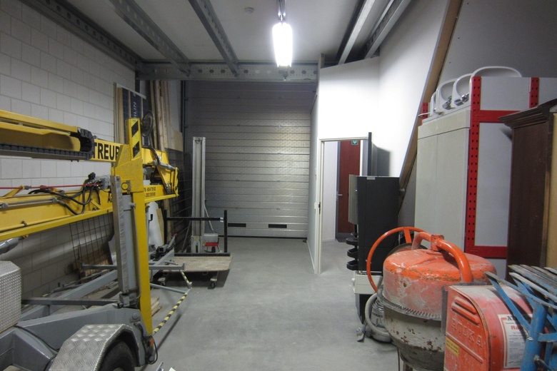 BedrijfsruimteaanDaltonstraat 37<br/> inZwijndrecht