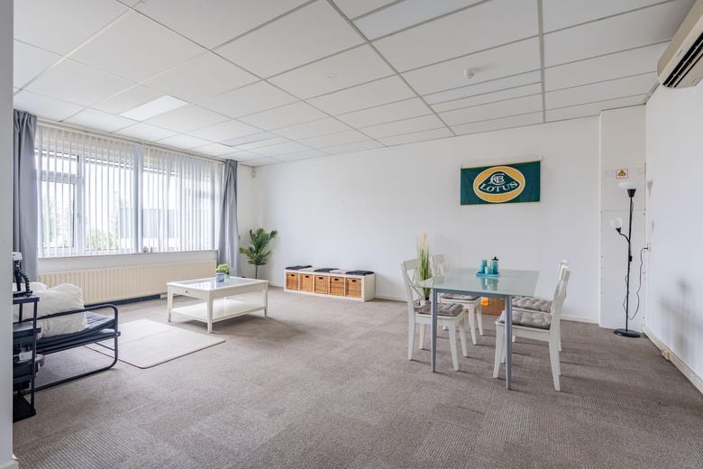 BedrijfsruimteaanWilgenkade 21<br/> inHouten