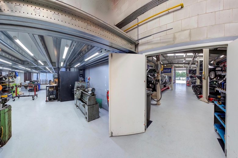 BedrijfsruimteaanFokkerstraat 475<br/> inSchiedam BedrijfsruimteaanFokkerstraat 475<br/> inSchiedam