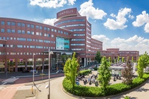 Bekijk foto 3 van Piet Mondriaanplein 23