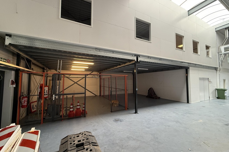 BedrijfsruimteaanOosterparkweg 35 f<br/> inRidderkerk