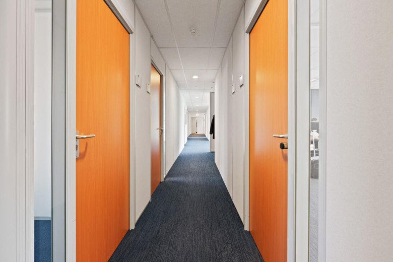 KantoorruimteaanKamerlingh Onnesweg 10<br/> inBarendrecht