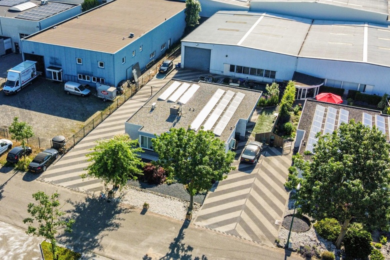 Bekijk foto 1 van Dommelstraat 23