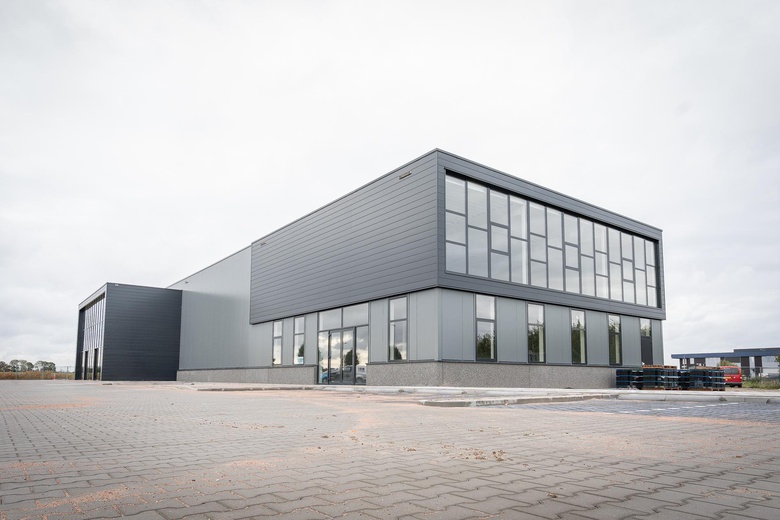 BedrijfsruimteaanEastmanstraat 3<br/> inKampen BedrijfsruimteaanEastmanstraat 3<br/> inKampen