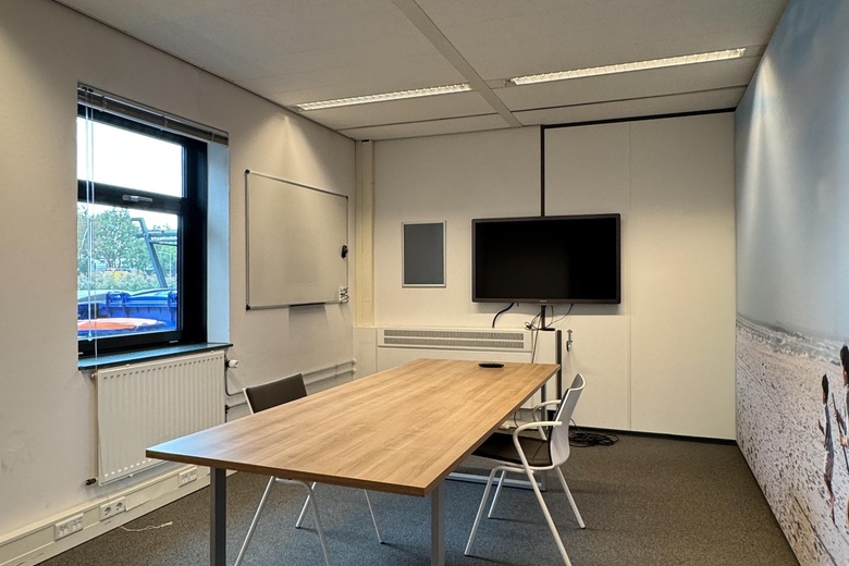 KantoorruimteaanLeeuwenveldseweg 18 a<br/> inWeesp