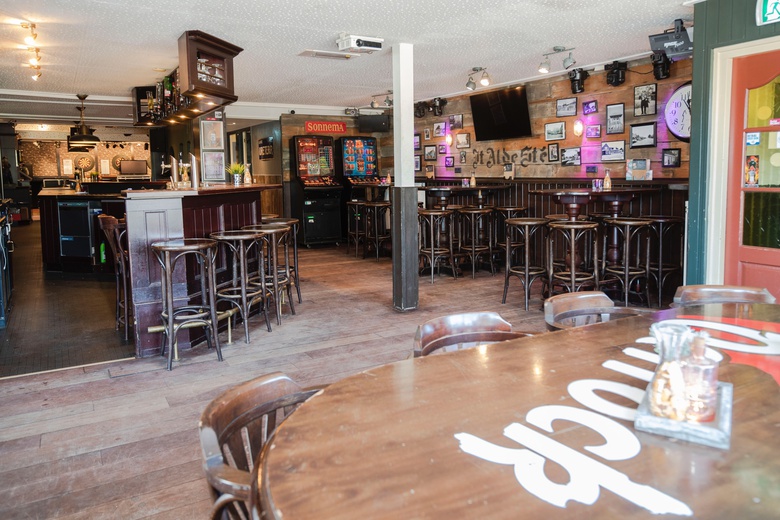 HorecaaanWeibuorren 100<br/> inUreterp