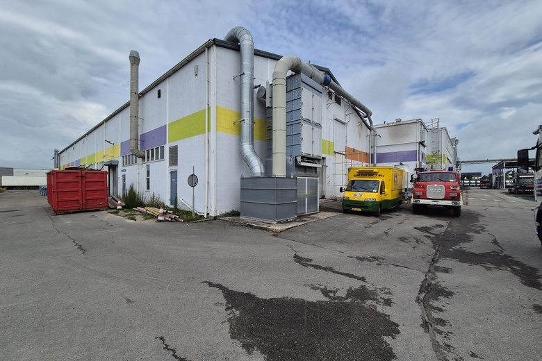 BedrijfsruimteaanAmbachtsweg 1<br/> inGroot-Ammers