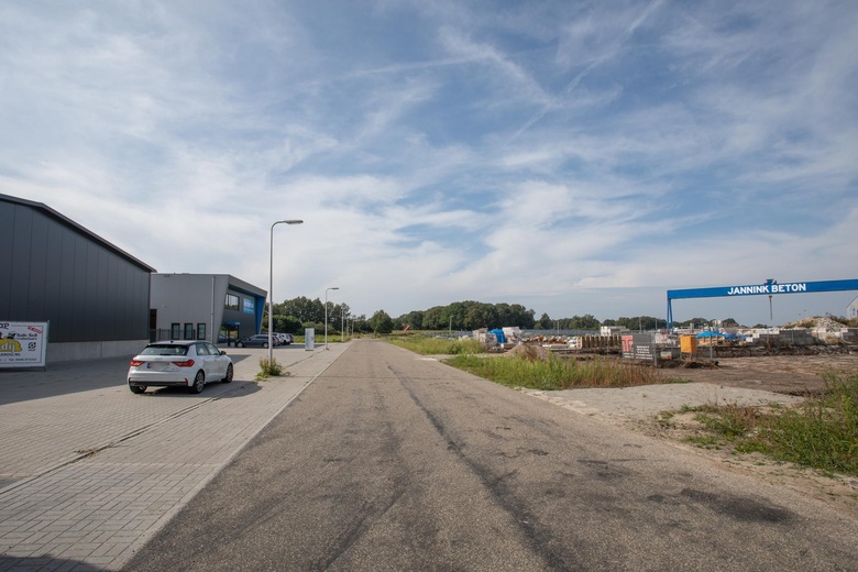 BedrijfsruimteaanVijverweg 7<br/> inWierden BedrijfsruimteaanVijverweg 7<br/> inWierden