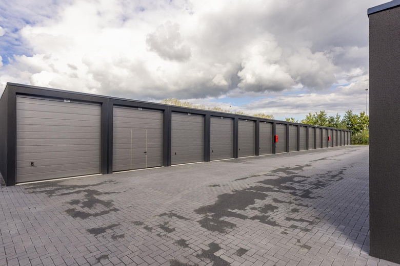 BedrijfsruimteaanGaragePark Etten - Leur XXL 0 ong<br/> inEtten-Leur