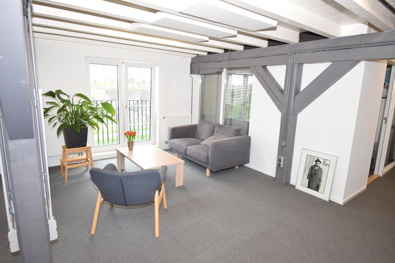 KantoorruimteaanOude Nieuwveenseweg 111 - 113<br/> inNieuwveen KantoorruimteaanOude Nieuwveenseweg 111 - 113<br/> inNieuwveen