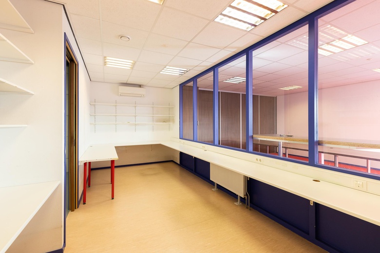 BedrijfsruimteaanMeer en Duin 216<br/> inLisse BedrijfsruimteaanMeer en Duin 216<br/> inLisse