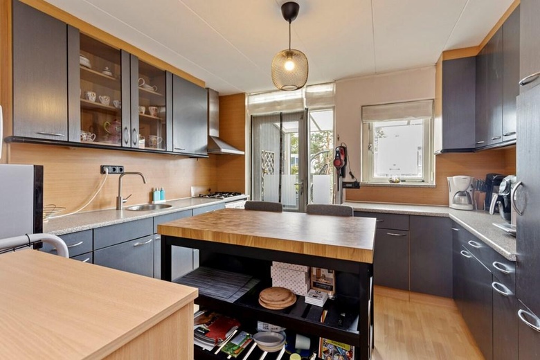 WinkelruimteaanKloosterstraat 81<br/> inBergen op Zoom WinkelruimteaanKloosterstraat 81<br/> inBergen op Zoom
