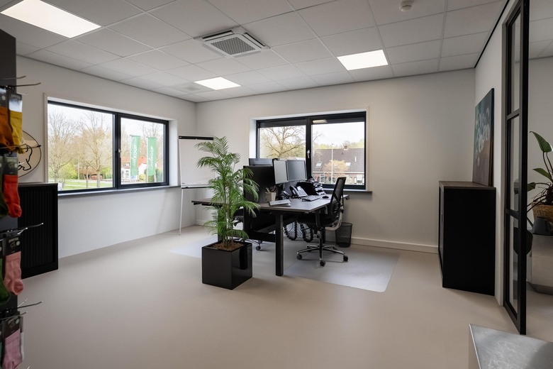 BedrijfsruimteaanNijverheidsstraat 10 a<br/> inEibergen