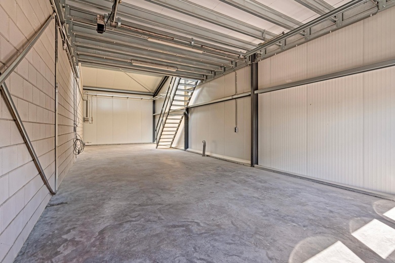 BedrijfsruimteaanDe Haal 117<br/> inOostzaan