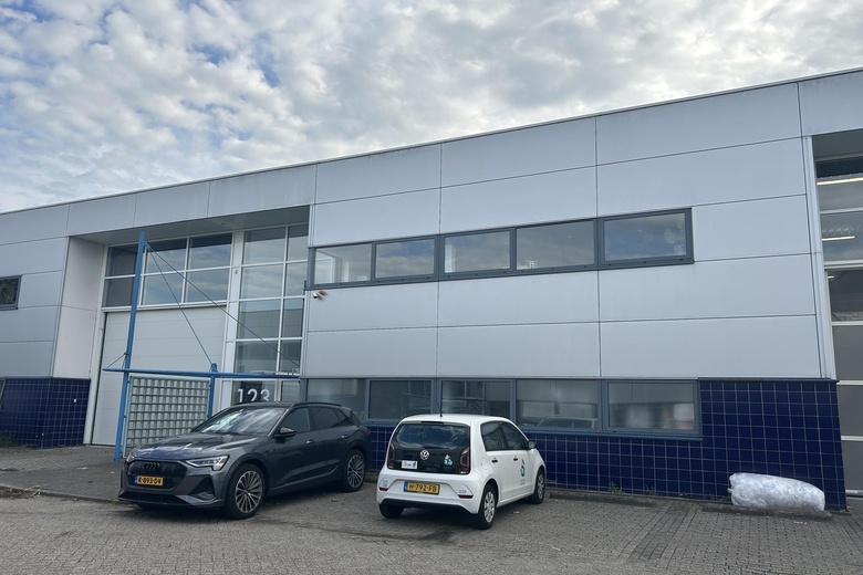BedrijfsruimteaanOverijsselhaven 123<br/> inNieuwegein
