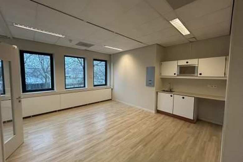 KantoorruimteaanIJsbaanpad 8<br/> inAmsterdam