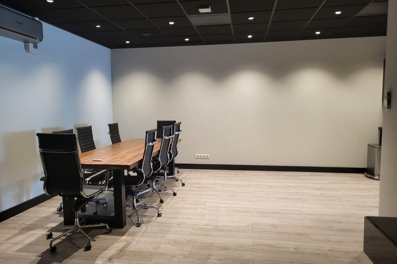 BedrijfsruimteaanSteenbakkerij 23<br/> inNieuwerkerk aan den IJssel