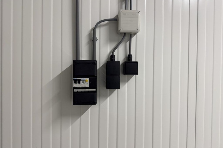 BedrijfsruimteaanIndustrieweg 69 69<br/> inBerkel en Rodenrijs