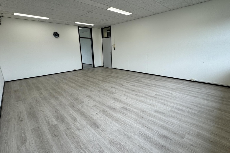 KantoorruimteaanMarkerkant 12 1 01<br/> inAlmere