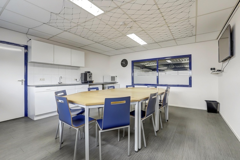 BedrijfsruimteaanBedrijvenstraat 7 a<br/> inWierden