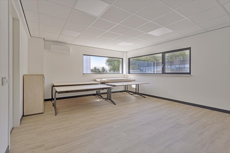 BedrijfsruimteaanDaniëlsweg 16<br/> inHeinkensand