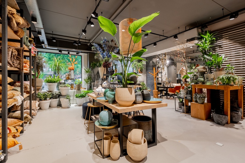 WinkelruimteaanAdmiraal Helfrichstraat 33<br/> inHardenberg WinkelruimteaanAdmiraal Helfrichstraat 33<br/> inHardenberg