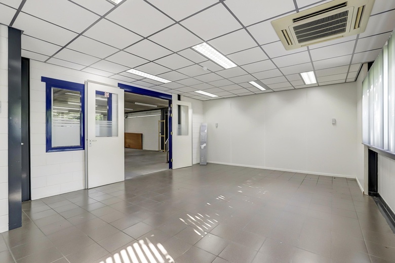 BedrijfsruimteaanBedrijvenstraat 7 a<br/> inWierden