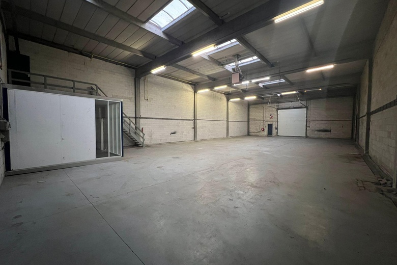 BedrijfsruimteaanKamerlingh Onnesweg 18<br/> inDordrecht