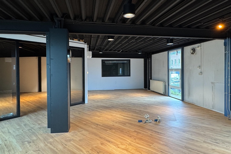 BedrijfsruimteaanNijverheidslaan 1<br/> inWeesp