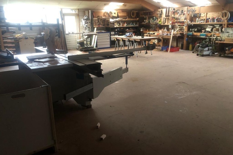 BedrijfsruimteaanHolterweg 11<br/> inHeeten