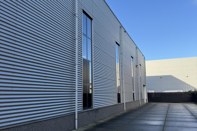 BedrijfsruimteaanGrote Esch 1170 - 1175<br/> inMoordrecht