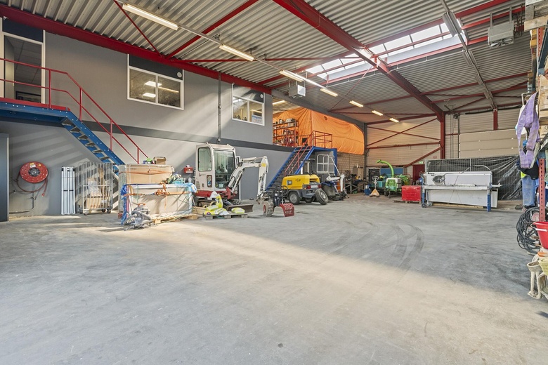 BedrijfsruimteaanPrinsenweg 7 a<br/> inVierpolders