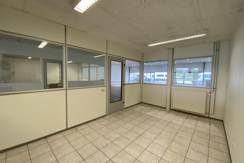 WinkelruimteaanMolensingel 1<br/> inMaastricht WinkelruimteaanMolensingel 1<br/> inMaastricht