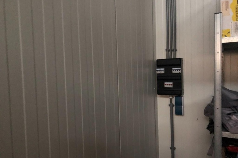 BedrijfsruimteaanProduktieweg 13 22<br/> inEmmeloord