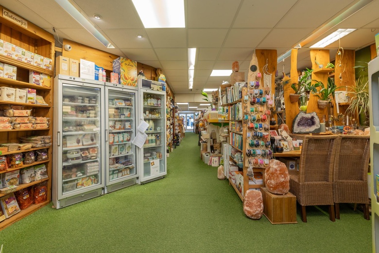 WinkelruimteaanHoofdstraat 206<br/> inSassenheim