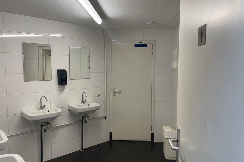 BedrijfsruimteaanVisserijweg 2<br/> inFarmsum