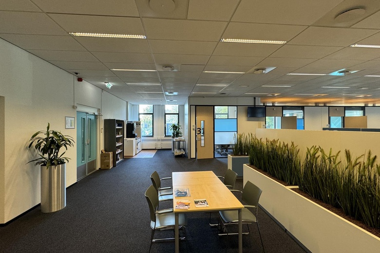 KantoorruimteaanPlatinaweg 10<br/> inDen Haag KantoorruimteaanPlatinaweg 10<br/> inDen Haag