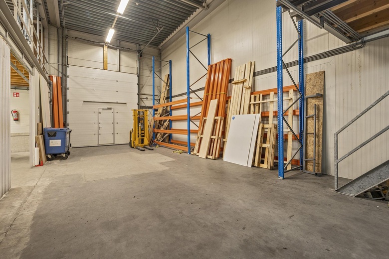 BedrijfsruimteaanRijthoek 11<br/> inHaaften