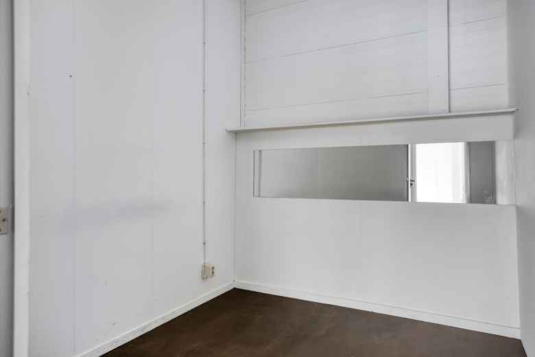 WinkelruimteaanGrotestraat 112<br/> inAlmelo WinkelruimteaanGrotestraat 112<br/> inAlmelo